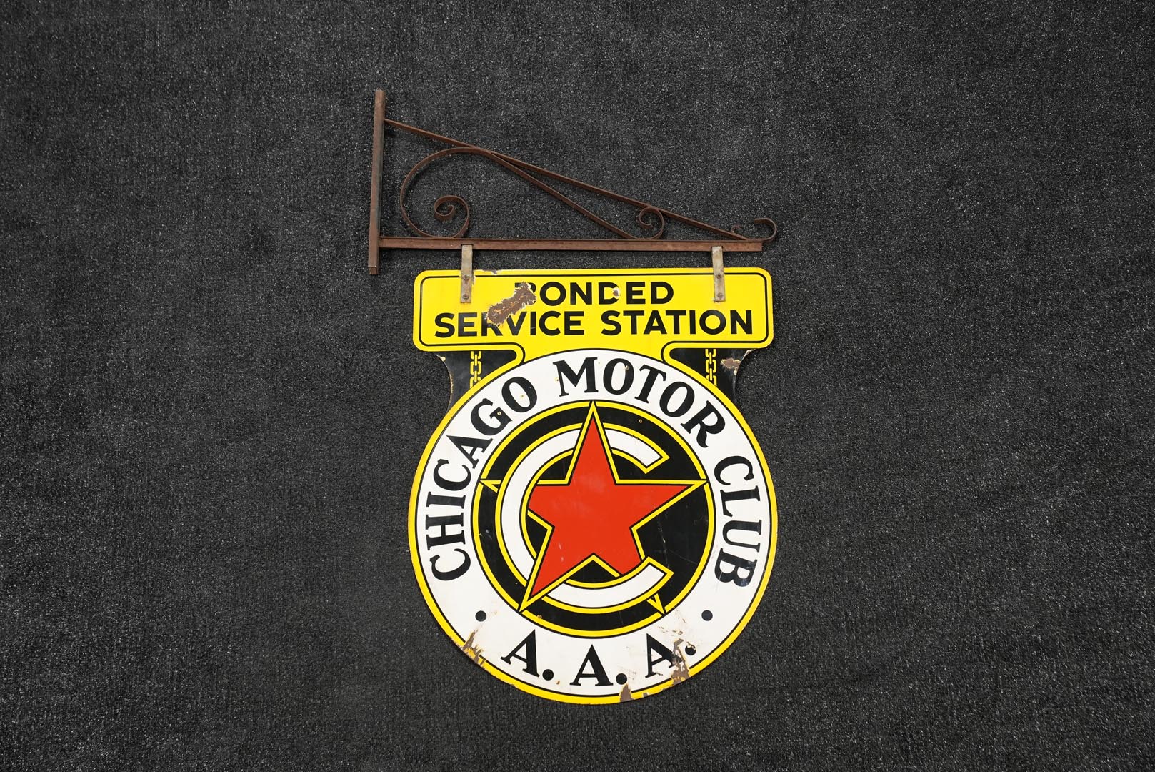  Chicago Motor Club Bonded Stat ion Double-Side Metal Sign & Hanger 