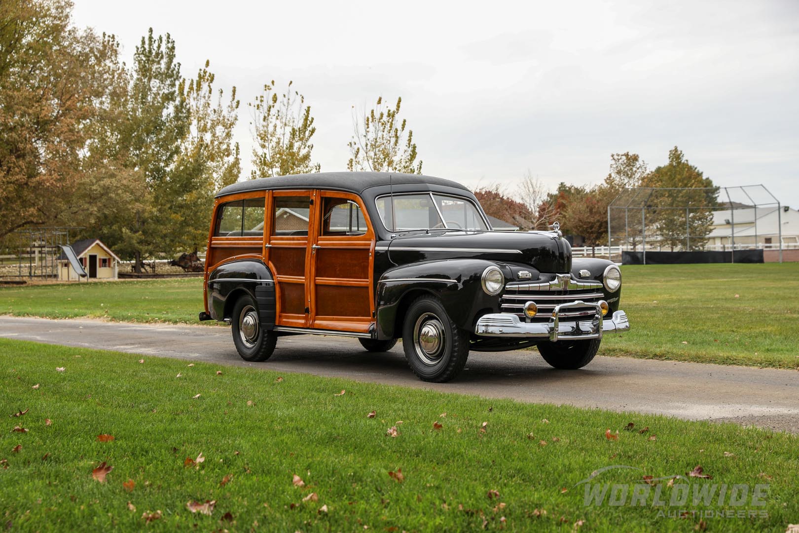 1946 Ford Super DeLuxe Station Wagon