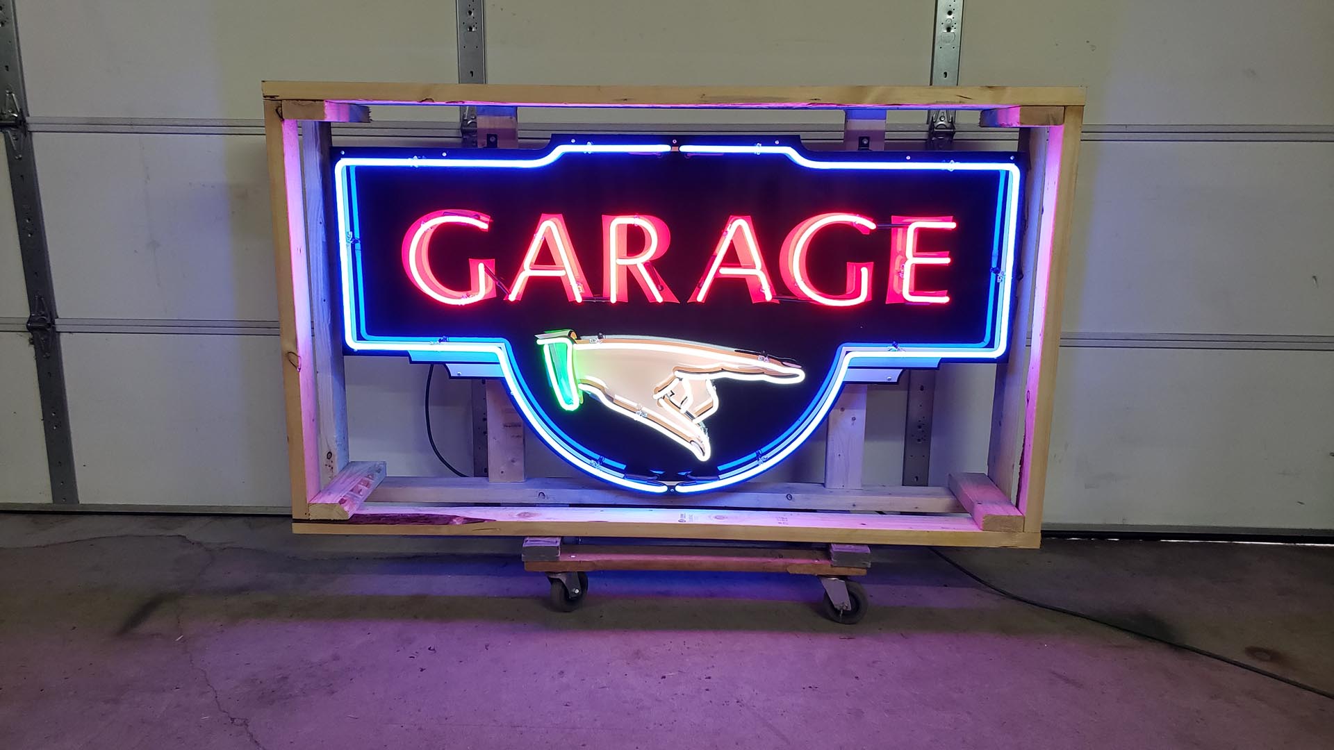 Custom Finger Directional Garage Animated Neon Lighted Sign