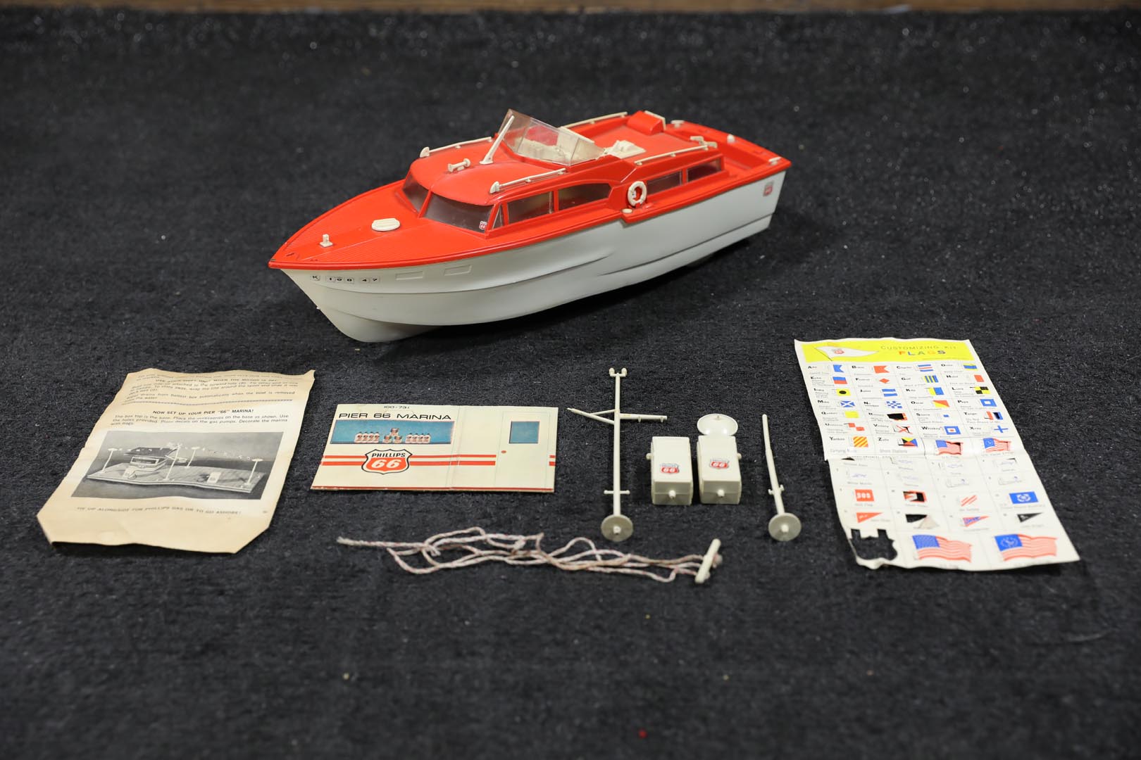 Phillips 66 Power Yacht Toy Bo at 