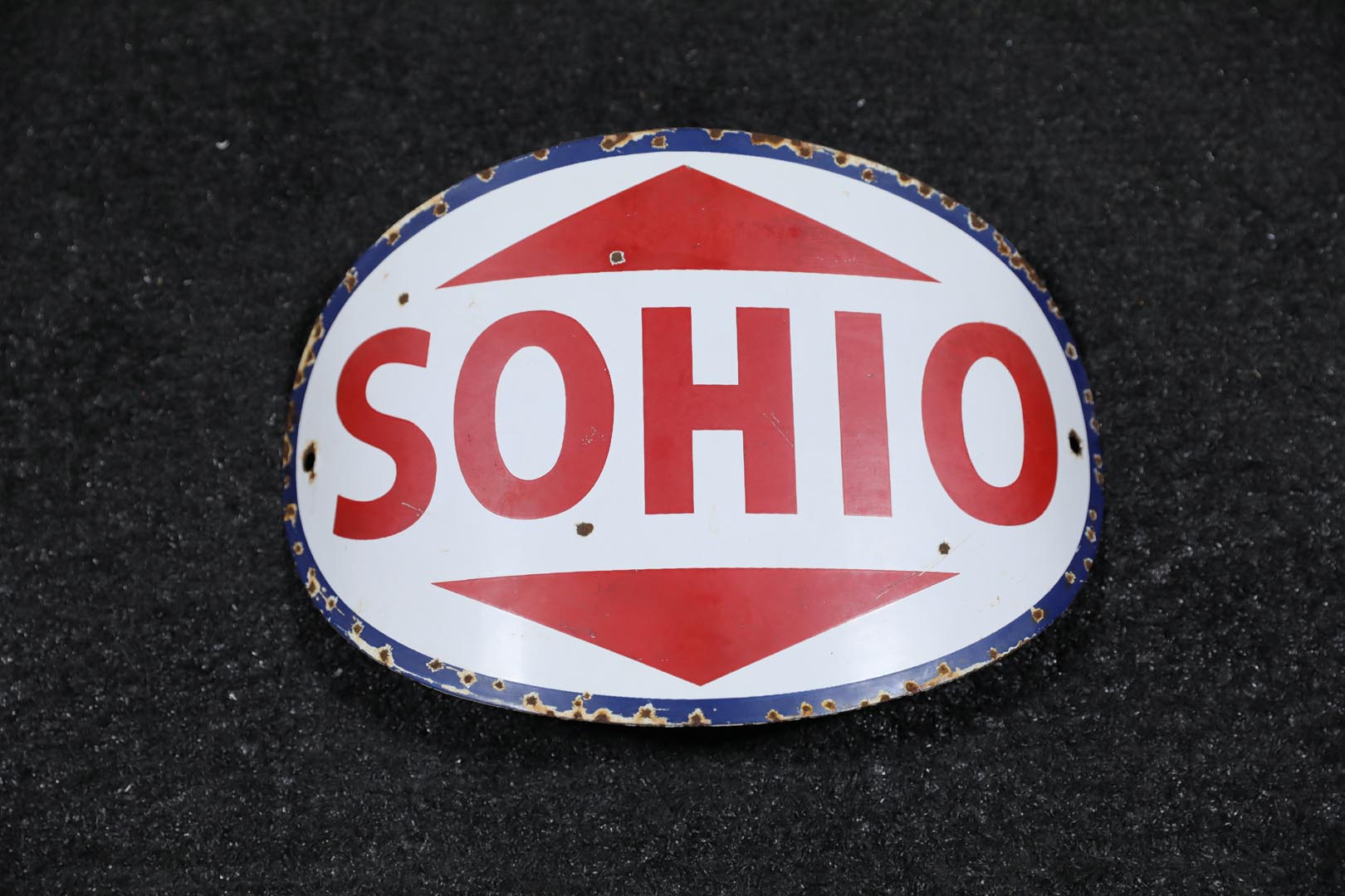 Sohio Gas Single-Sided Porcelain Pump Plate - Curved 