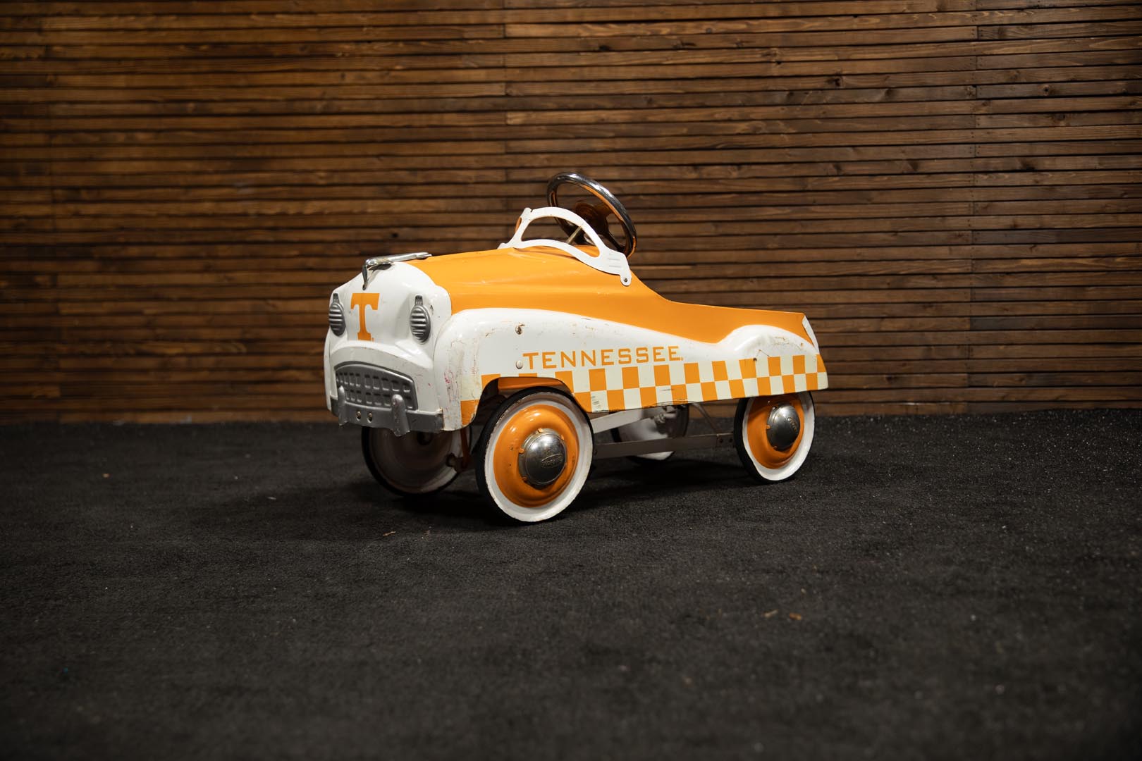  Tennessee Volunteers Murray St yle Pedal Car by Gearbox 