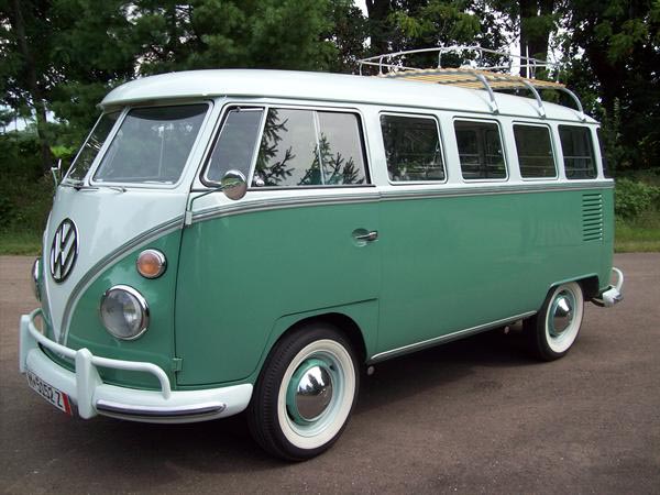 1963 Volkswagen Safari 15-Window Deluxe Microbus