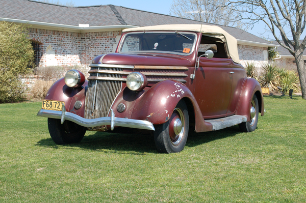 1936 Ford V8 DeLuxe Club Cabriolet