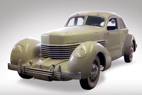 1936 Cord 810 Beverly Sedan