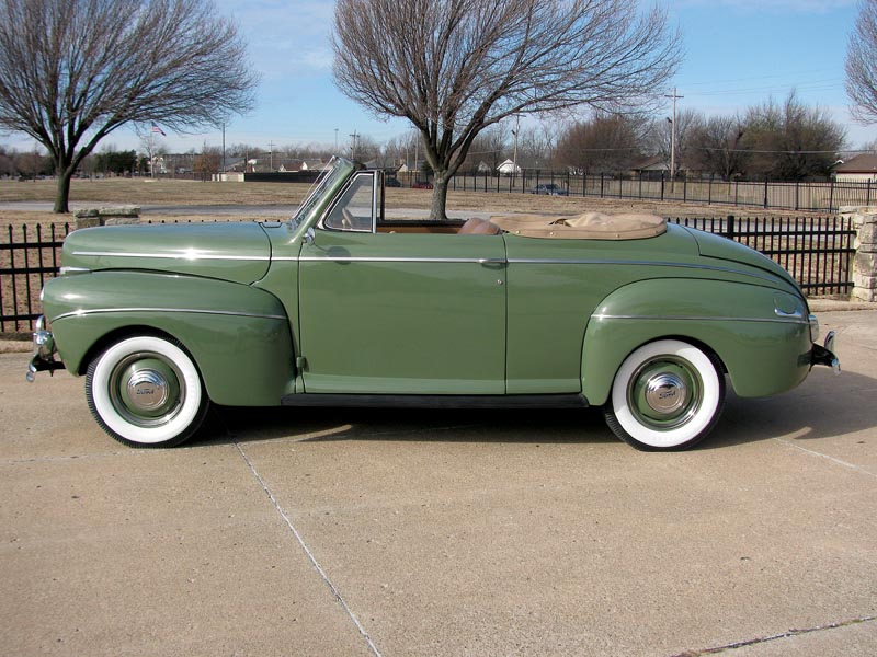1941 Ford Deluxe Convertible
