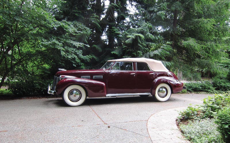 1940 Cadillac  Series 62 Convertible Sedan