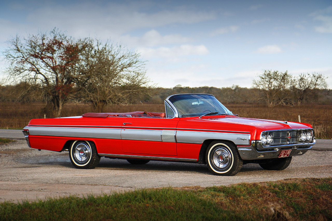 1962 Oldsmobile Starfire Convertible