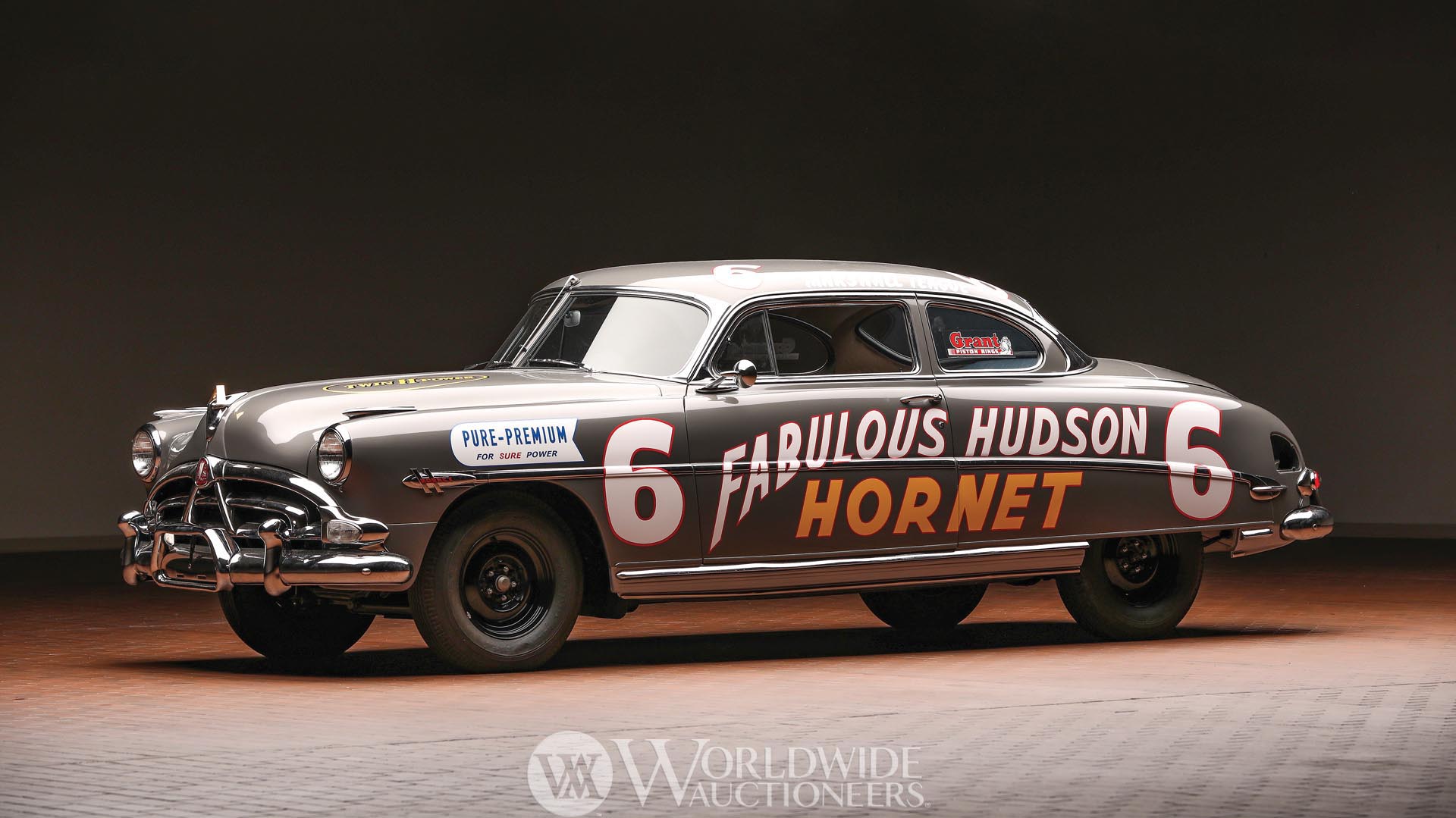 1952 Hudson Hornet 6 Club Coupe NASCAR Recreation