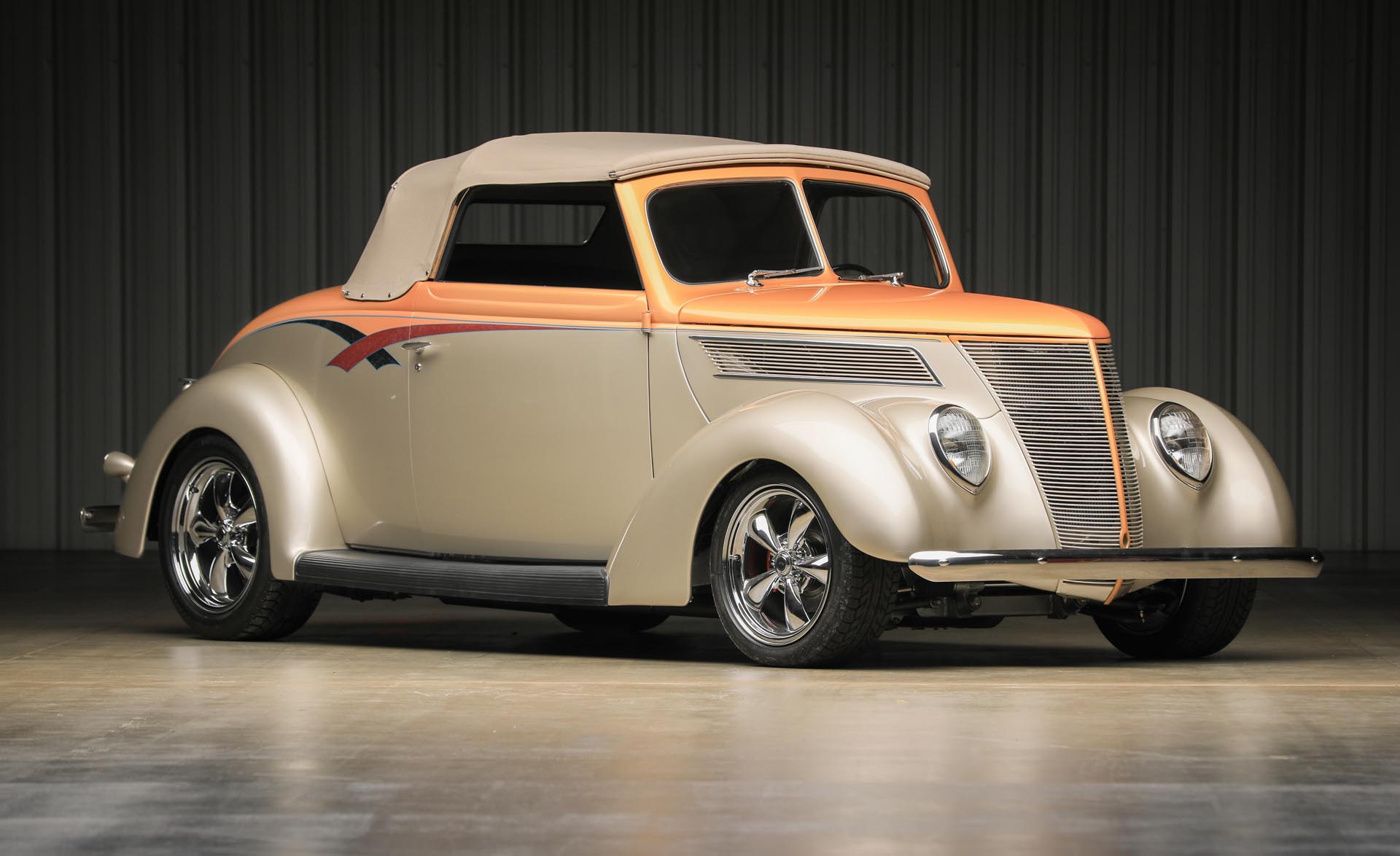 1937 Ford Custom Cabriolet