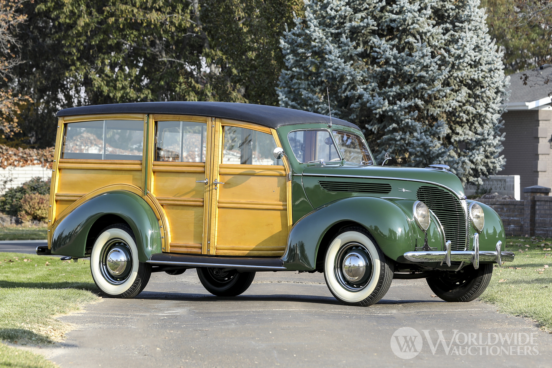 1938 Ford Model 81 DeLuxe Station Wagon