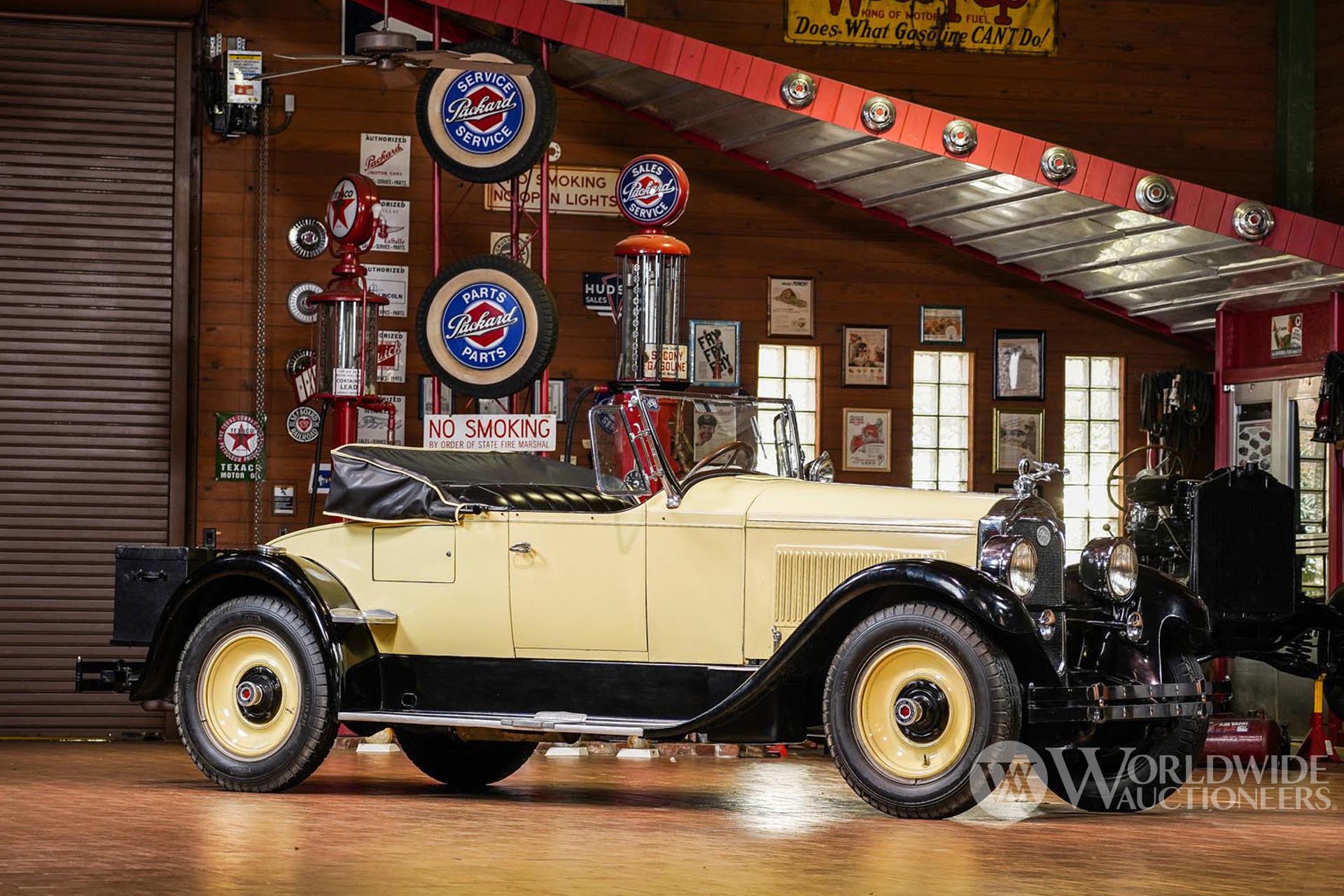 1925 Packard 326 Runabout