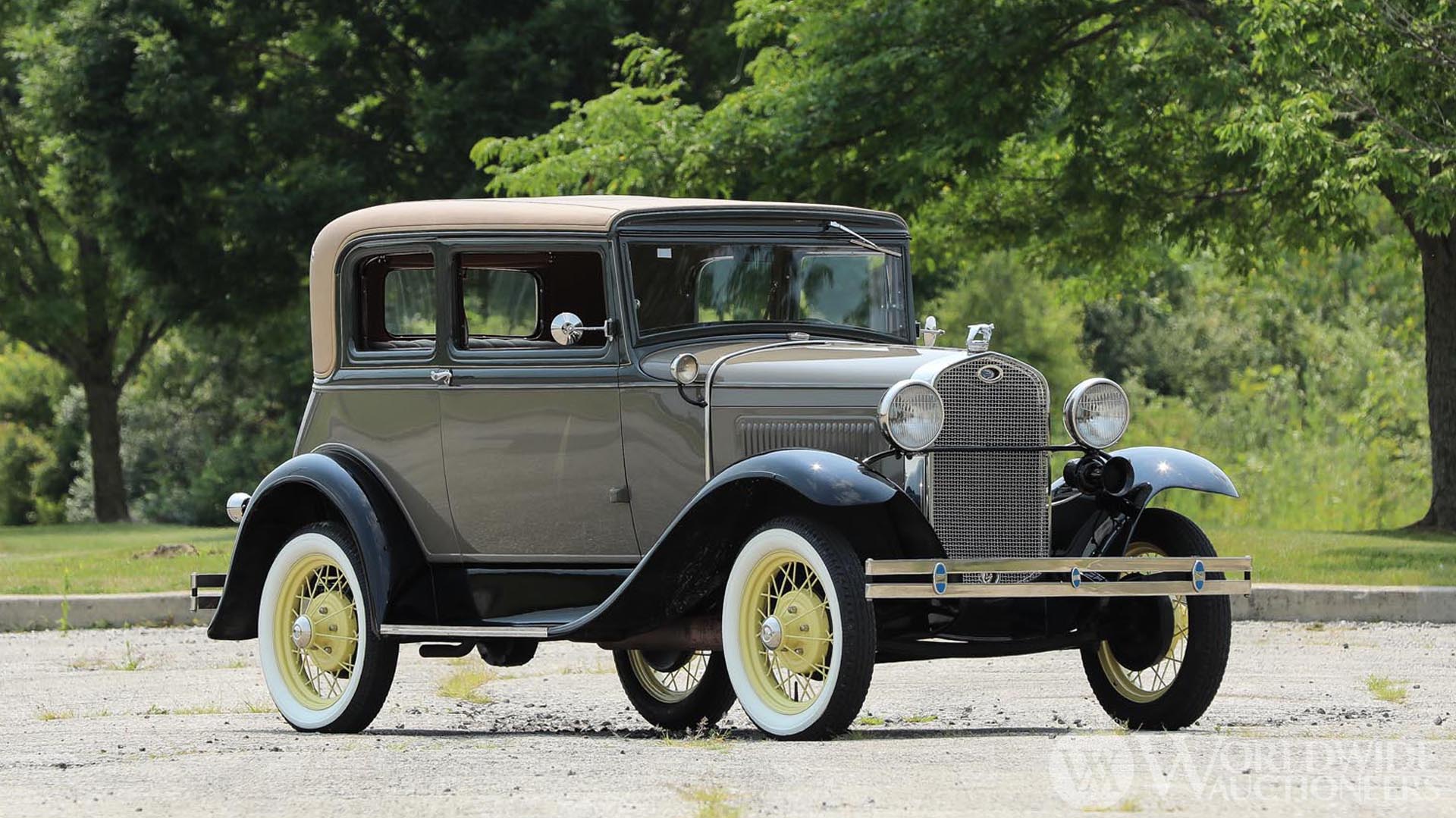 1930 Ford Model A Victoria