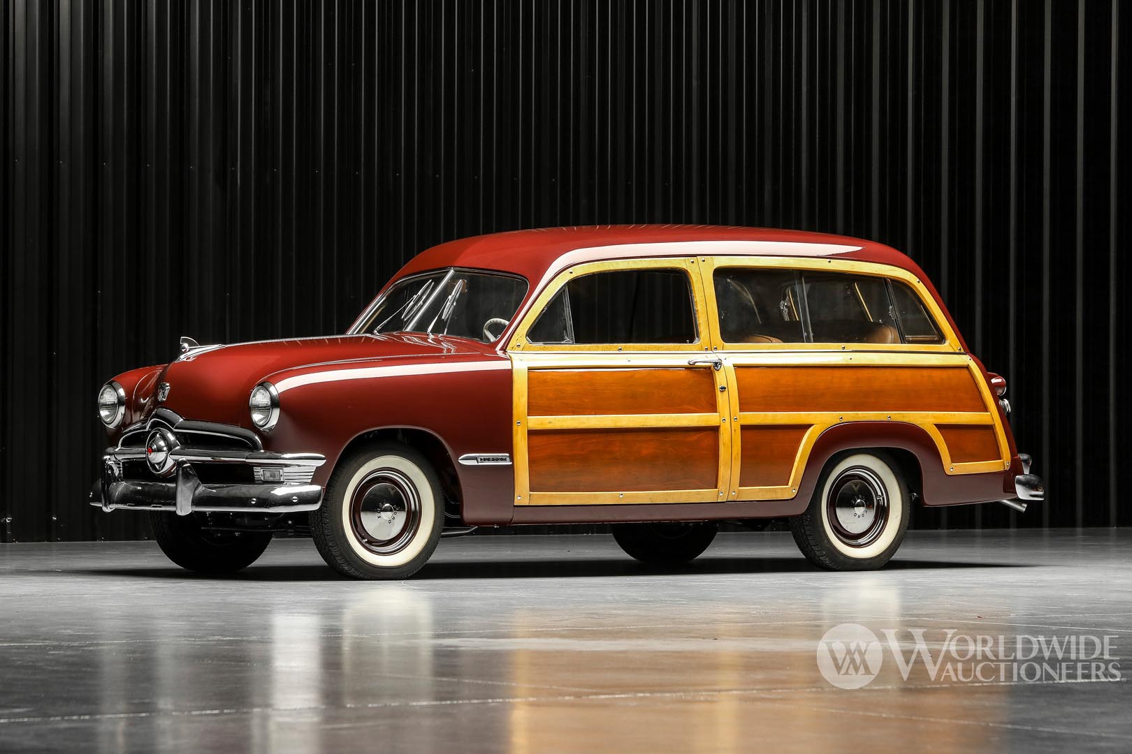 1950 Ford Custom Deluxe Station Wagon