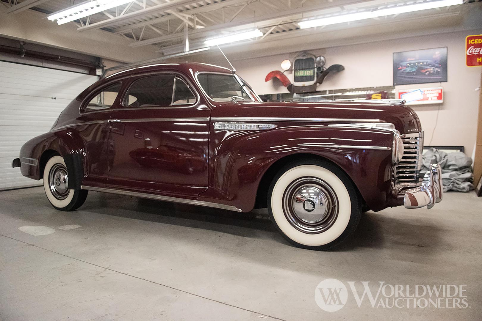 1941 Buick Model 46S
